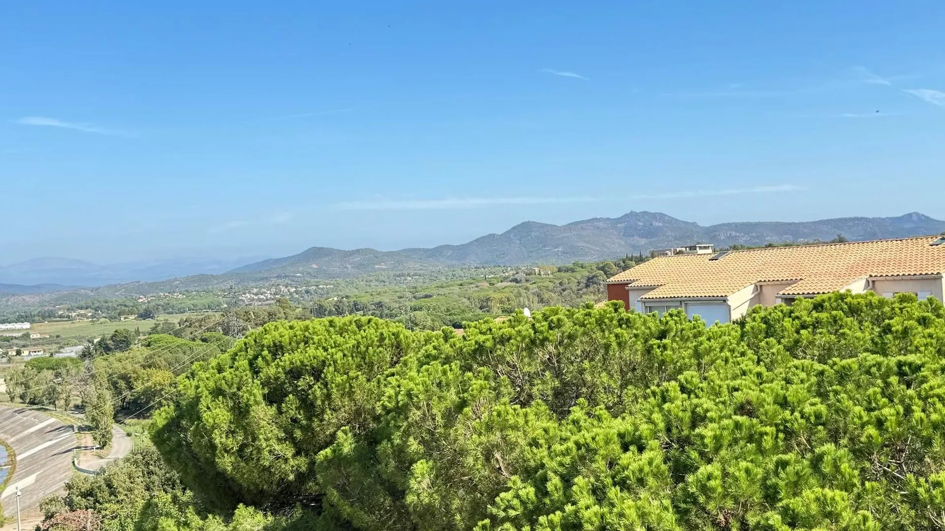 Appartement De Charme Apercu Mer Frejus France